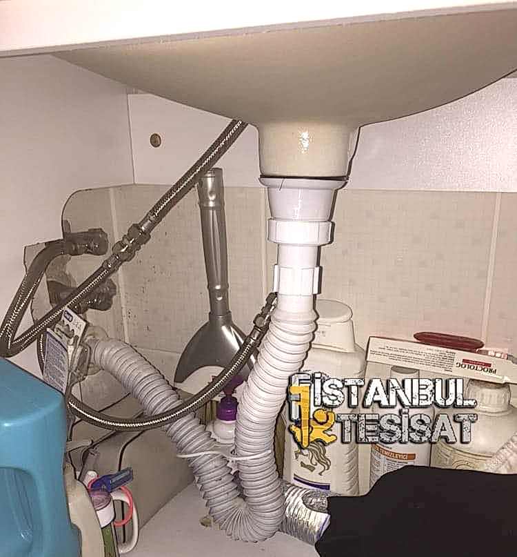U şeklinde lavabo altı sifon uygulama örneği